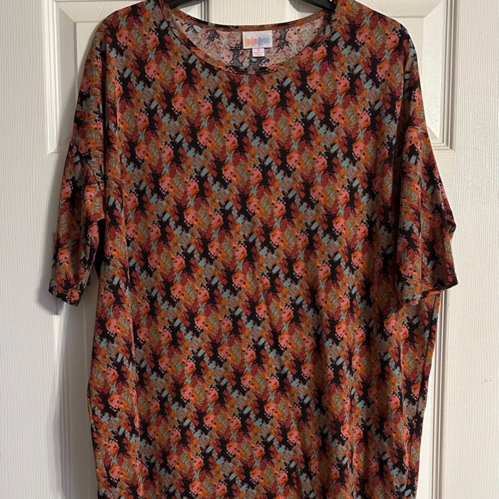 ***LuLaRoe*** "IRMA" TUNIC /Multicolor